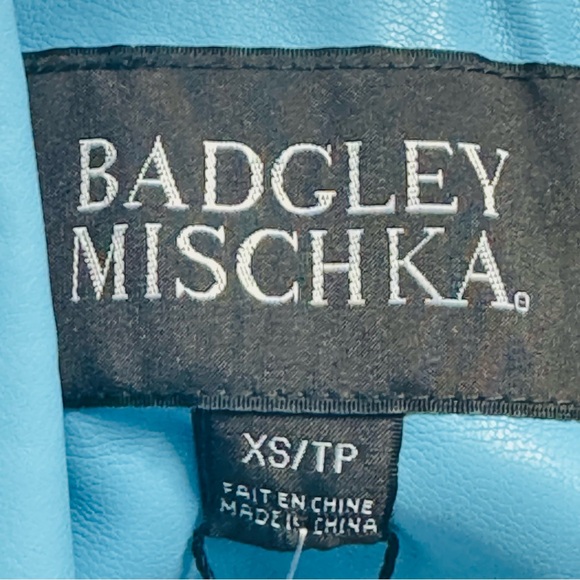 Badgley Mischka Women's Sea Blue Single-Breasted Sleek Cut Trench Coat - XS -NWT - Picture 5 of 10